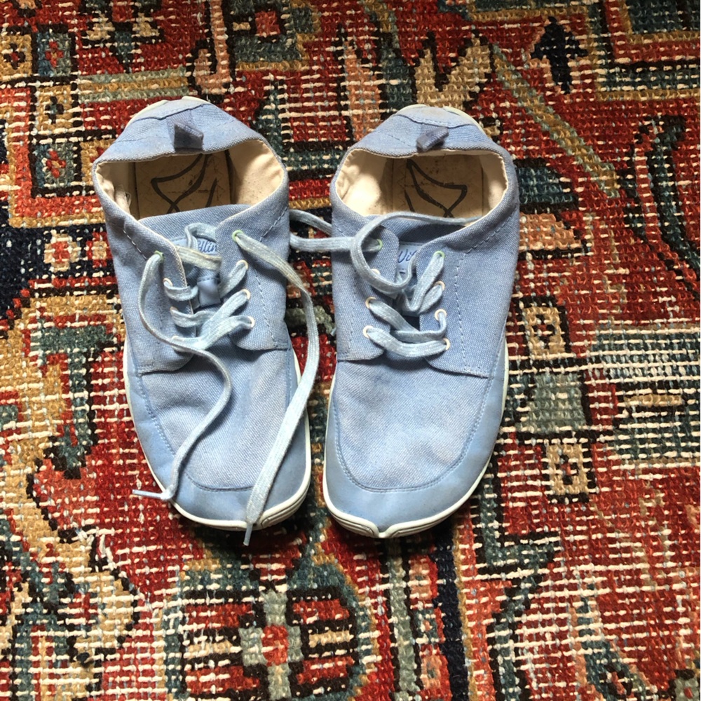 Women's Light Blue Athletic Lace-Up Sneakers